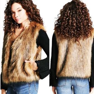 Forever 21 Shaggy Faux Fur Brown Vest Size Small